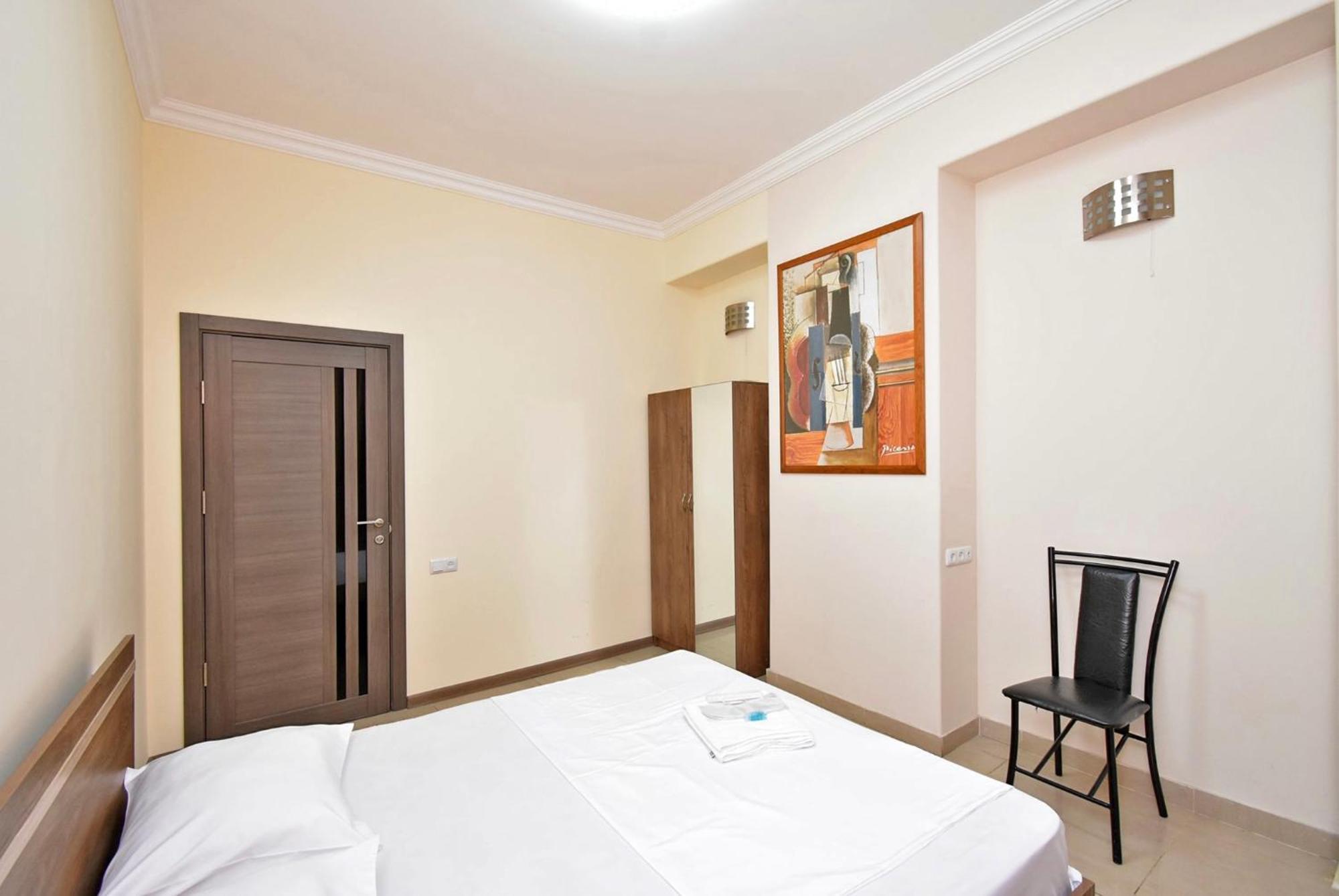 Hotel Costa Єреван Екстер'єр фото